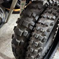 Dunlop D908RR gomme