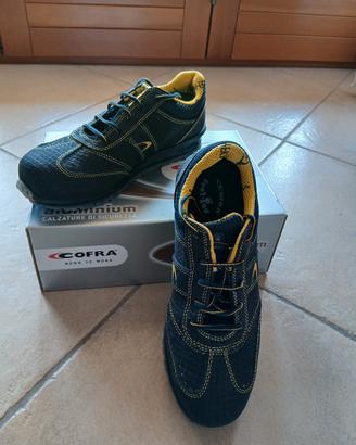 Scarpe antinfortunistica della Cofra n. 43