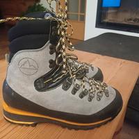 la sportiva trek