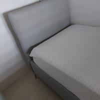 Letto 90*190 in pelle, made in italy, come nuovo