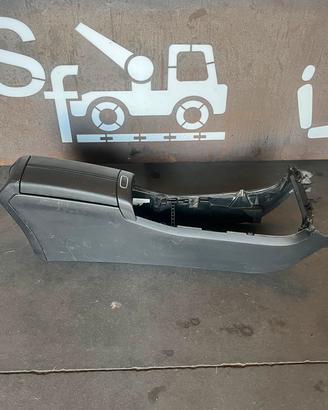 BRACCIOLO CENTRALE MERCEDES CLASSE A w177