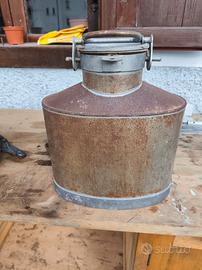 bidone a spalla antico