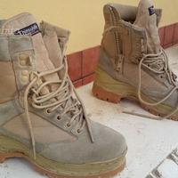 Anfibi tattici militari