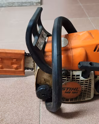 Motosega STIHL MS 180 – Perfettamente funzionante 