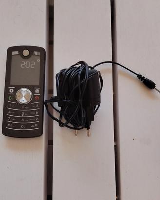cellulare Motorola f3