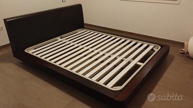 letto matrimoniale con struttura in ferro 