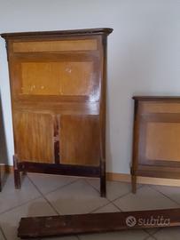 Due letti singoli in stile liberty antichi