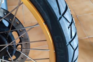 Royal Enfield Himalayan 450 Tubeless