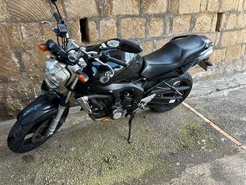 Yamaha FZ6 - 2005