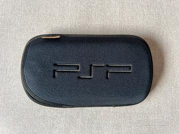 PlayStation Portable - Custodia