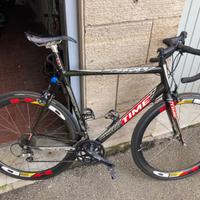 Bici da corsa TIME in carbonio