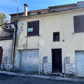 3 LOCALI A AGOSTA