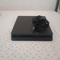 PS4 slim con giochi 