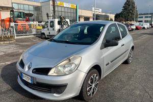 Renault Clio 1.1 3P 4U PACK