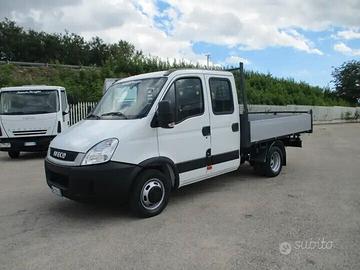 IVECO DAILY 2010 DOPPIA CABINA PER RICAMBI