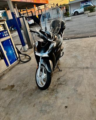 Honda SH 125i (2022) - Pari al Nuovo!