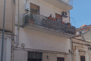 Appartamento ristrutturato con terrazzo