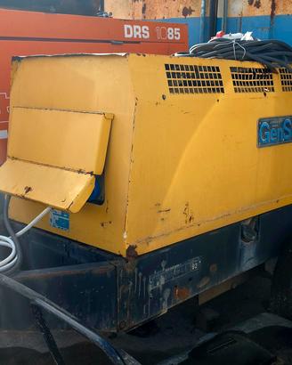 Generatore 18kw effettivi Genset  anno 2093 