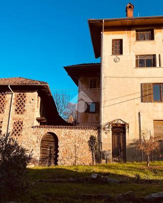 CASA SEMINDIPENDENTE A MEZZANA MORTIGLIENGO