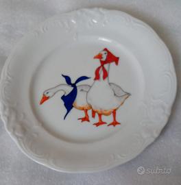 Piatto con oche in ceramica