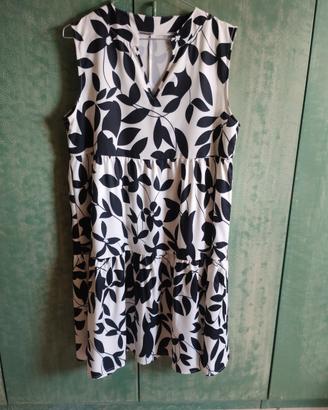 Vestito smanicato bianco e nero 