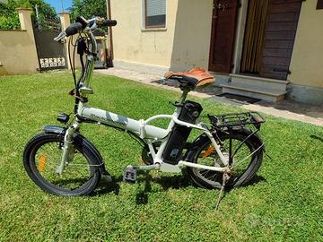 bicicletta elettrica 