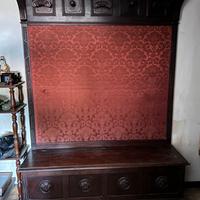 Cassapanca e appendiabiti in legno