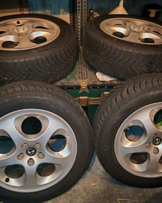 4 Cerchi in lega Alfa Romeo 147 con pneumatici
