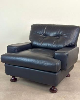 Poltrona anni '70 in vera pelle produzione Cinova