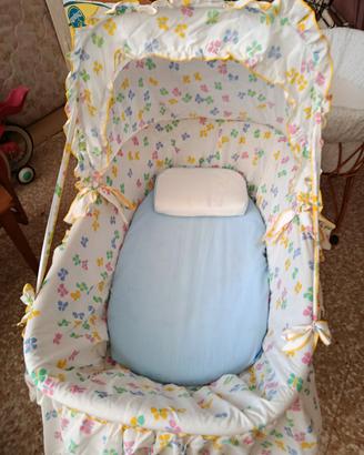 culla neonato vintage in vimini 