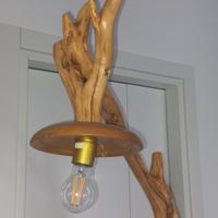 lampada artigianale in legno