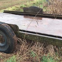Carrello porta trattore o cingolo