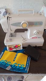 Macchina da cucire Necchi 519 con accessori