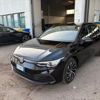 Volkswagen Golf 1.0 TSI EVO Life DSG