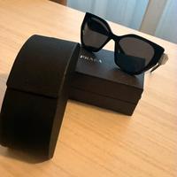 Occhiali Prada da sole