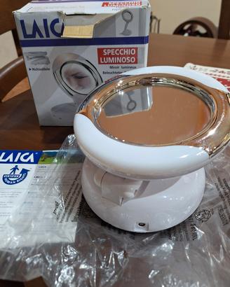 specchio luminoso Laica