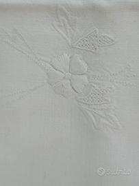 1 lenzuolo sopra + 2 federe antico