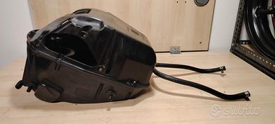 Airbox con corpo farfallato iniettori ducati 749
