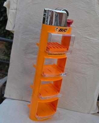 espositore accendino gigante BIC