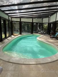 Affittasi villa per eventi con piscina riscaldata