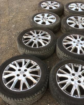 Cerchi e gomme opel ataco 4 e 5 buloni