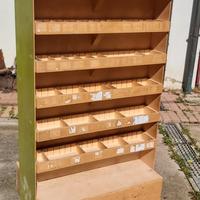 Scafale in legno porta oggetti e minuteria