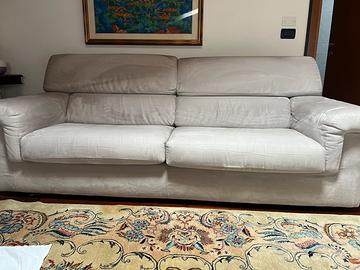 Divano 3 posti poltrone e sofa’