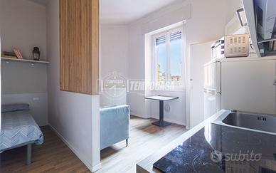 Appartamento a Milano Piazza angilberto 1 locali