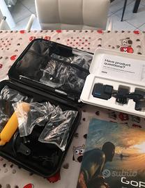 Go pro nuova completa di accessori e scheda sd