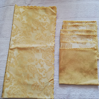 Tovaglia Jacquard damascata, colore oro