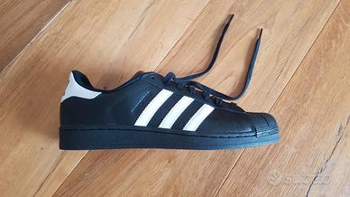 Sneakers Adidas Superstar originali nere