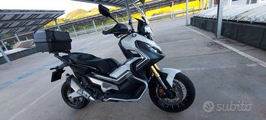 moto hondax-adv 750