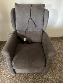 poltrona elettrica  con diverse funzioni
