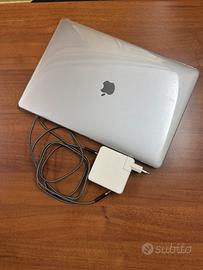 Macbook pro 15 touchbar 2016 ssd 500gb ram 16gb